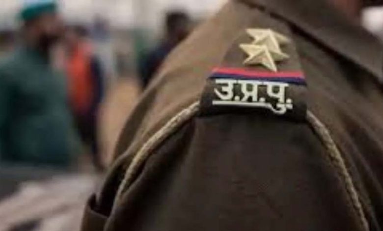 दारोगा ने ऑनलाइन परीक्षा में धोखाधड़ी कर पाई नौकरी, एक गलती से पकड़ा गया, केस दर्ज 1 दारोगा ने ऑनलाइन परीक्षा में धोखाधड़ी कर पाई नौकरी एक