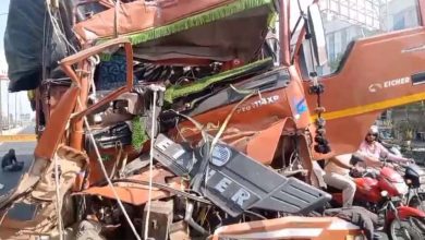 नर्मदापुरम रोड पर तेज रफ्तार मिनी ट्रक अपने से आगे