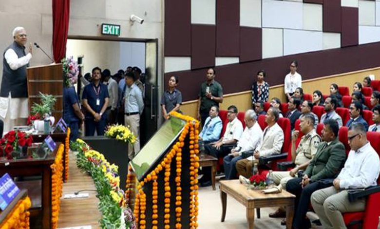 निष्ठा, धैर्य के साथ न्याय संगत दलील देना लोक अभियोजक का दायित्व: राज्यपाल पटेल 1 निष्ठा धैर्य के साथ न्याय संगत दलील देना लोक अभियोजक