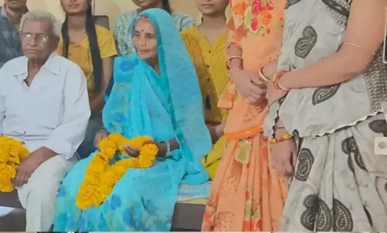 परिवारजनों मृत मानकर जिनका पिंडदान कर दिया था 35 साल