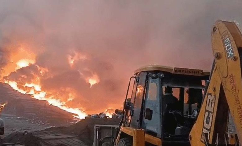 पीथमपुर इंडस्ट्रियल एरिया में सिग्नेट पाइप कंपनी में आग लगी, इंदौर से मंगाई एक हजार लीटर फोम 1 पीथमपुर इंडस्ट्रियल एरिया में सिग्नेट पाइप कंपनी में आग लगी