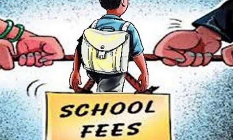 फरीदाबाद में निजी स्कूलों में बच्चों के दाखिले चल रहे