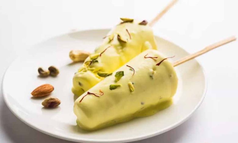 बच्चों के लिए बनाएं बादाम-पिस्ता कुल्फी 1 बच्चों के लिए बनाएं बादाम पिस्ता कुल्फी