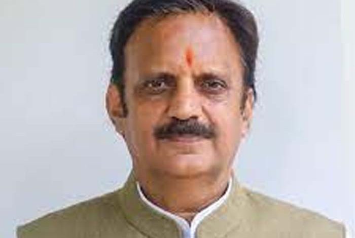 भगवान महावीर का जीवन मानवता के कल्याण और समाज में नैतिक मूल्यों की स्थापना के लिए प्रेरणास्त्रोत: उप मुख्यमंत्री 1 भगवान महावीर का जीवन मानवता के कल्याण और समाज में