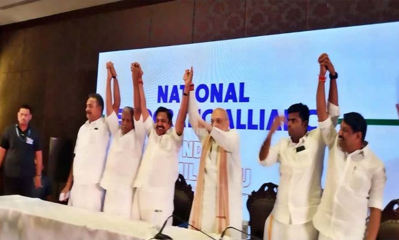 भाजपा और एआईएडीएमके के इस गठबंधन से राज्यसभा के गणित