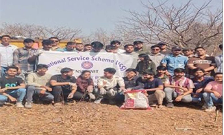 भोपाल के कॉलेज छात्रों ने वन विभाग और नगर निगम