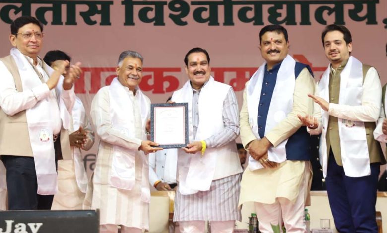 मंत्री टेटवाल को डी लिट की मानद उपाधि से किया गया सम्मानित 1 मंत्री टेटवाल को डी लिट की मानद उपाधि से किया
