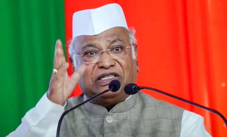 महाराष्ट्र में हार की टीस अब भी कांग्रेस अध्यक्ष मल्लिकार्जुन