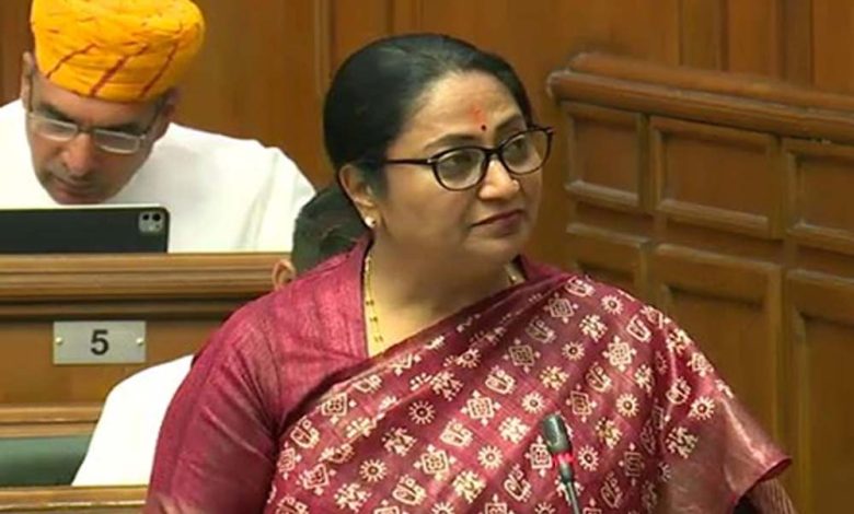 मुख्यमंत्री रेखा गुप्ता ने विधानसभा में प्रदूषण और उसके रोकथाम से संबंधित कैग रिपोर्ट विधानसभा में की पेश 1 मुख्यमंत्री रेखा गुप्ता ने विधानसभा में प्रदूषण और उसके रोकथाम