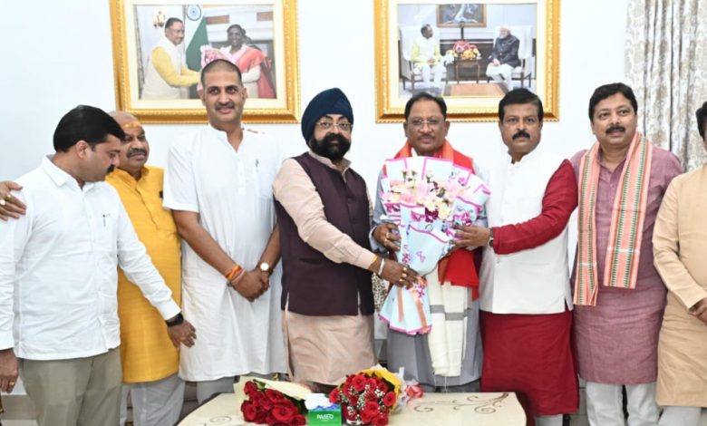 मुख्यमंत्री श्री साय से निगम तथा मंडल के नव नियुक्त अध्यक्षों ने की सौजन्य मुलाकात 1 मुख्यमंत्री श्री साय से निगम तथा मंडल के नव नियुक्त
