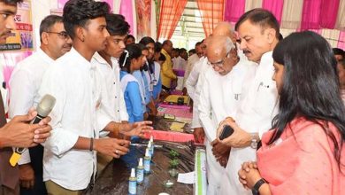 मेहनत और ईमानदारी के साथ पढ़ाई करने पर सफलता आपके