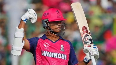 यशस्वी जायसवाल ने आरसीबी के गेंदबाजों के खिलाफ हल्ला बोला