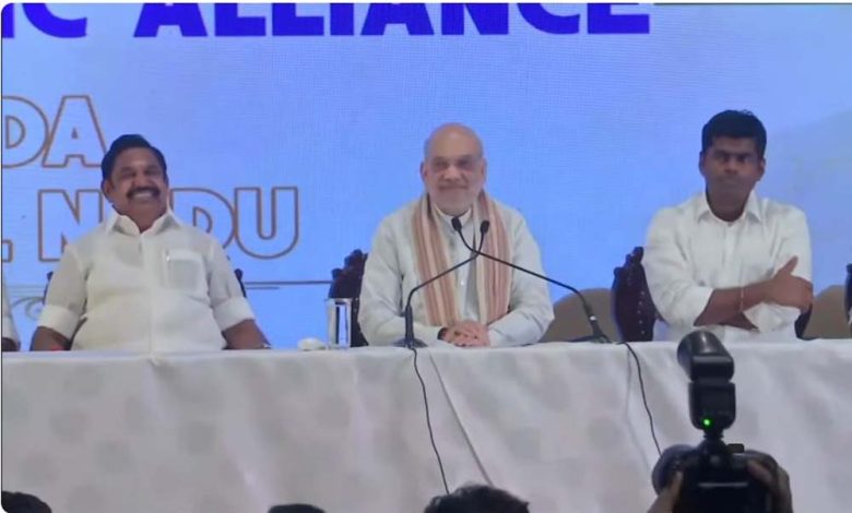 राज्य की प्रमुख क्षेत्रीय पार्टी AIADMK का BJP के साथ