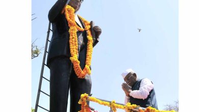 राज्यपाल ने बाबा साहेब डॉ भीमराव अम्बेडकर जयंती पर पुष्पांजलि