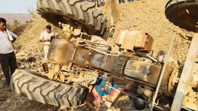 शाहपुर थाना क्षेत्र में ट्रैक्टर इंजन पलटने से दबकर पति पत्नी