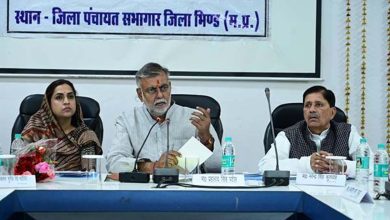 हमें आने वाली पीढ़ी के उज्जवल सुगम भविष्य के लिए