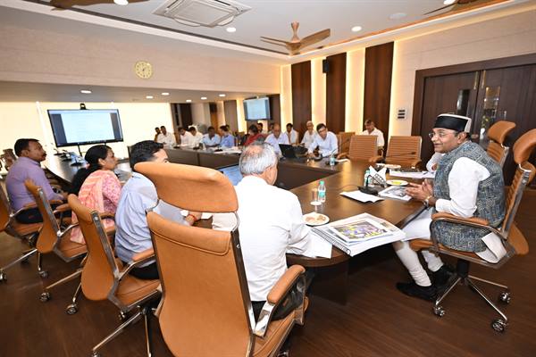 अंतर्राष्ट्रीय स्पोर्ट्स कॉम्प्लेक्स को अत्याधुनिक बनाने गुणवत्ता पर बारीकी से