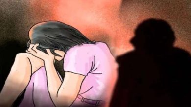 आकांक्षा ने किया प्रेम विवाह आरोपी पति पर पहले से