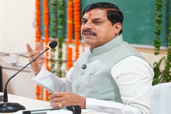 पूरा देश मना रहा है देवी अहिल्याबाई का 300वां जन्म