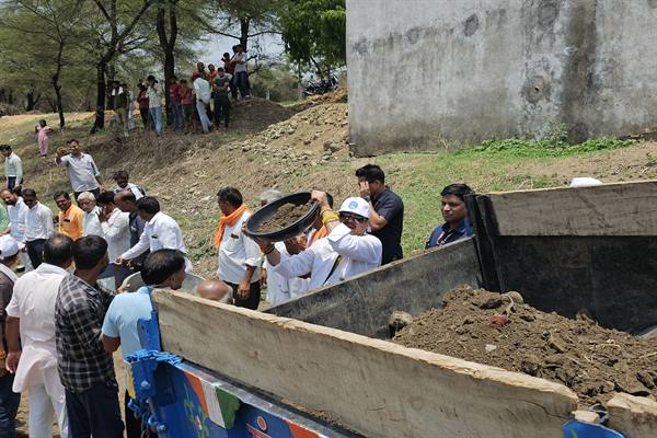 प्राकृतिक जल संसाधनों का संरक्षण और संवर्धन करना प्रत्येक नागरिक