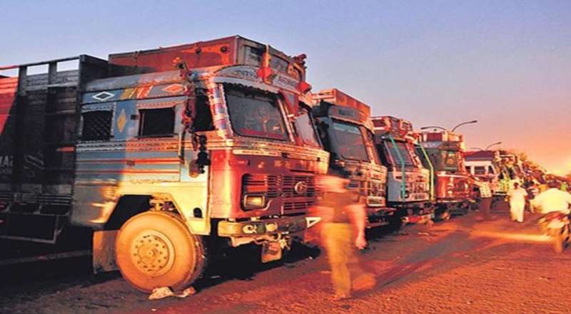 भाड़े पर ट्रक चलाने के नाम पर ठगी शातिर चोर