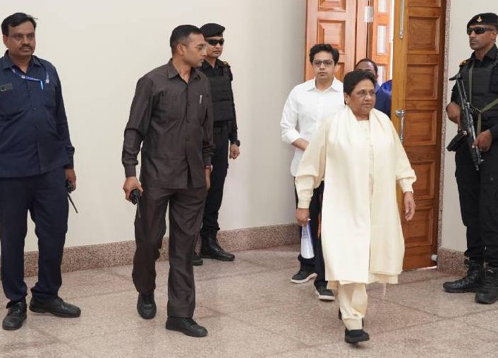 मायावती ने भतीजे को बनाया चीफ नेशनल को ऑर्डिनेटर