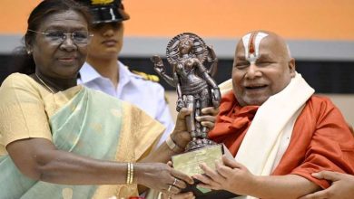 मुख्यमंत्री डॉ यादव ने स्वामी श्री रामभद्राचार्य को ज्ञानपीठ पुरस्कार