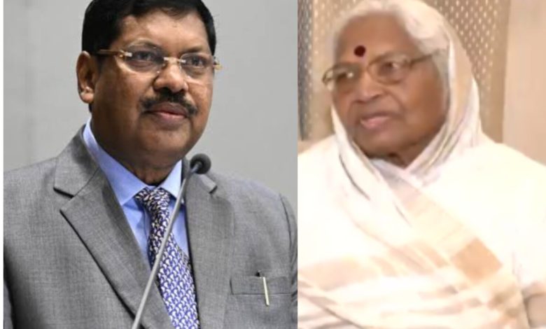 New CJI: मां ने जस्टिस बी आर गवई को बताया डेयरडेविल, कहा- उसे कोई झुका नहीं सकता... 1 InShot 20250514 13101749028129