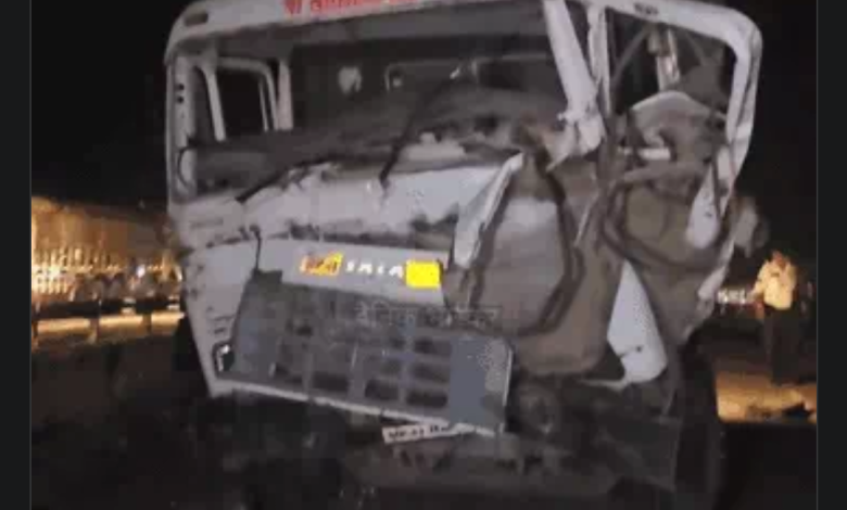 Accident : डंपर की टक्कर से बस खाई में गिरी,3 की मौत, 18 घायल, इंदौर से गुना जा रही थी 1 Screenshot 20250510 113821.Chrome28129