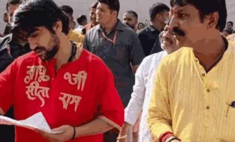 Dhirendra Shashtri : पं. धीरेंद्र शास्त्री को कोर्ट का समन, कुंभ में न जाने वालों को देशद्रोही कहा था 1 Screenshot 20250516 193423.Chrome28129