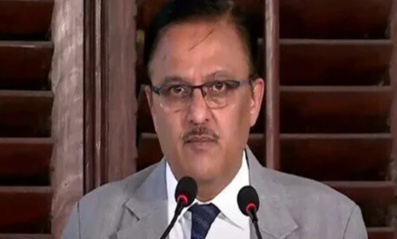 Justice Abhay ओका ने तोड़ी परंपरा, आखिरी दिन भी सुनाए 11 फैसले, एक दिन पहले हुई मां की मौत 1 Screenshot 20250523 224722.Chrome28129