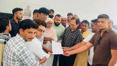 ईडब्लूएस और जाति प्रमाण पत्र नहीं बनने से नाराज मुस्लिम