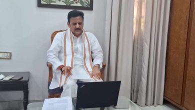 उप मुख्यमंत्री शुक्ल ने स्वास्थ्य अमले को दिलाई तंबाकू नियंत्रण