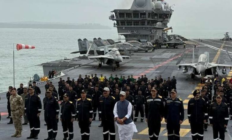 ऑपरेशन सिंदूर के जश्न में INS विक्रांत पहुंचे राजनाथ सिंह