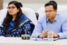 कलेक्टर देवेश कुमार ध्रुव ने विभागवार आवेदनों की समीक्षा कर