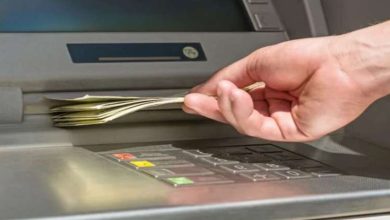क्या खत्म हो जाएंगे ATM कम होते इस्तेमाल से बैंकों