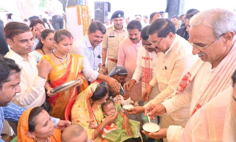 खाद्य मंत्री दयाल दास बघेल