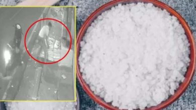 दुकानों के बाहर रखे नमक पर चोर की नजर रात