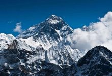 पश्चिम बंगाल के पर्वतारोही की एवरेस्ट से लौटते वक्त मौत