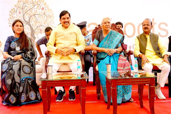 पारम्परिक शिल्पकला, आत्मनिर्भरता व स्वावलंबन का आधार है : मुख्यमंत्री डॉ. यादव 1 पारम्परिक शिल्पकला आत्मनिर्भरता व स्वावलंबन का आधार है मुख्यमंत्री