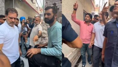 पीड़ितों के बीच पहुंचे राहुल गांधी बोले