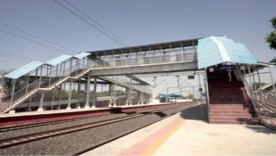 फतेहपुर सीकरी से उठी आवाज़ स्टेशन निर्माण में घटिया सामग्री
