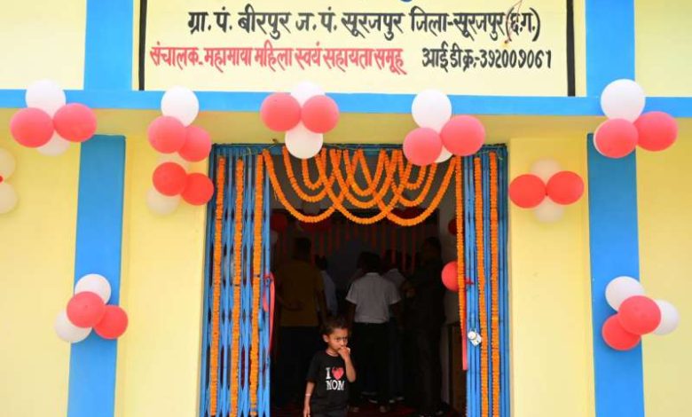 मंत्री लक्ष्मी राजवाड़े ने पीडीएस सह गोदाम भवन का किया