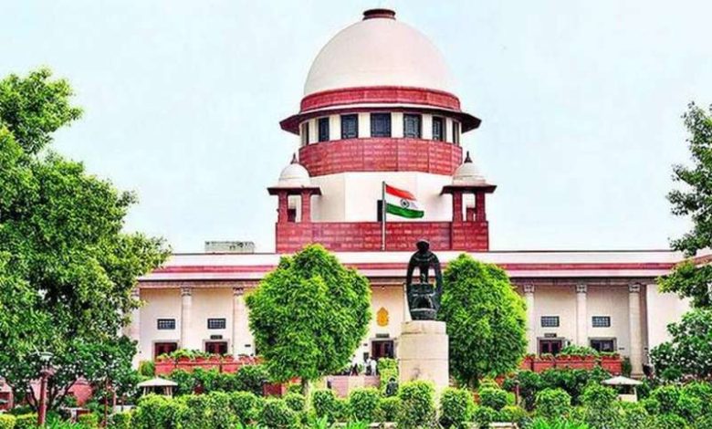 महिलाएं युद्ध कर सकती हैं, पर कानूनी सेवा में सीमित क्यों? SC ने पूछी तीखी बात 1 महिलाएं युद्ध कर सकती हैं पर कानूनी सेवा में सीमित