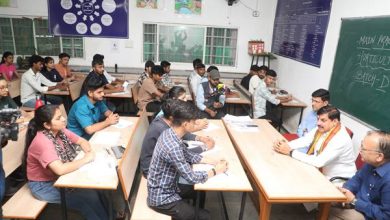 मुख्यमंत्री डॉ यादव ने होल्कर साइंस कॉलेज के विद्यार्थियों से