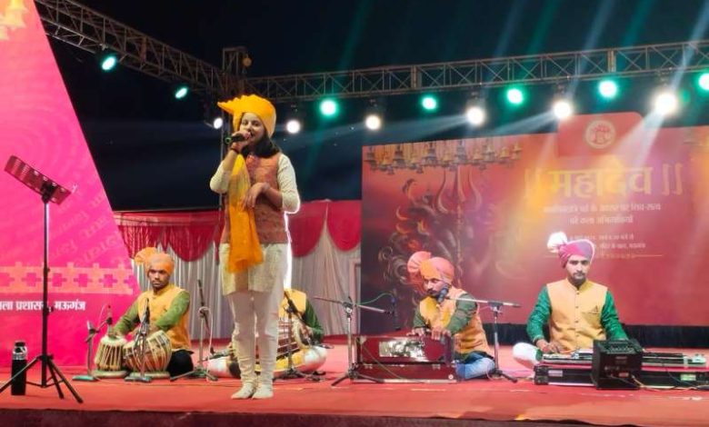 लोक संगीत के क्षेत्र मे राष्ट्रीय लोक गायिका मान्या पाण्डेय