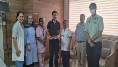अस्पताल से छुट्टी मिली सोनिया गांधी को राहुल गांधी ने