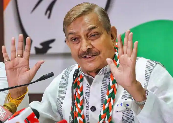 कोहली पर हमें गर्व उनके खिलाफ शिकायत सस्ती लोकप्रियता कांग्रेस