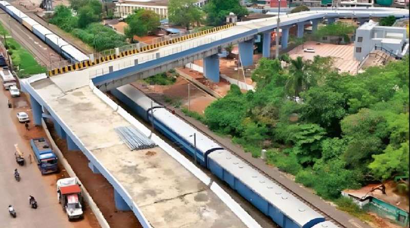 पूरे देश में मशहूर हुआ भोपाल में 90 डिग्री मोड़