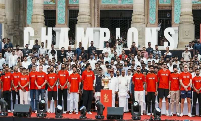 बेंगलुरु भगदड़ पर नाराज़ कांग्रेस हाईकमान मुख्यमंत्री और डिप्टी CM
